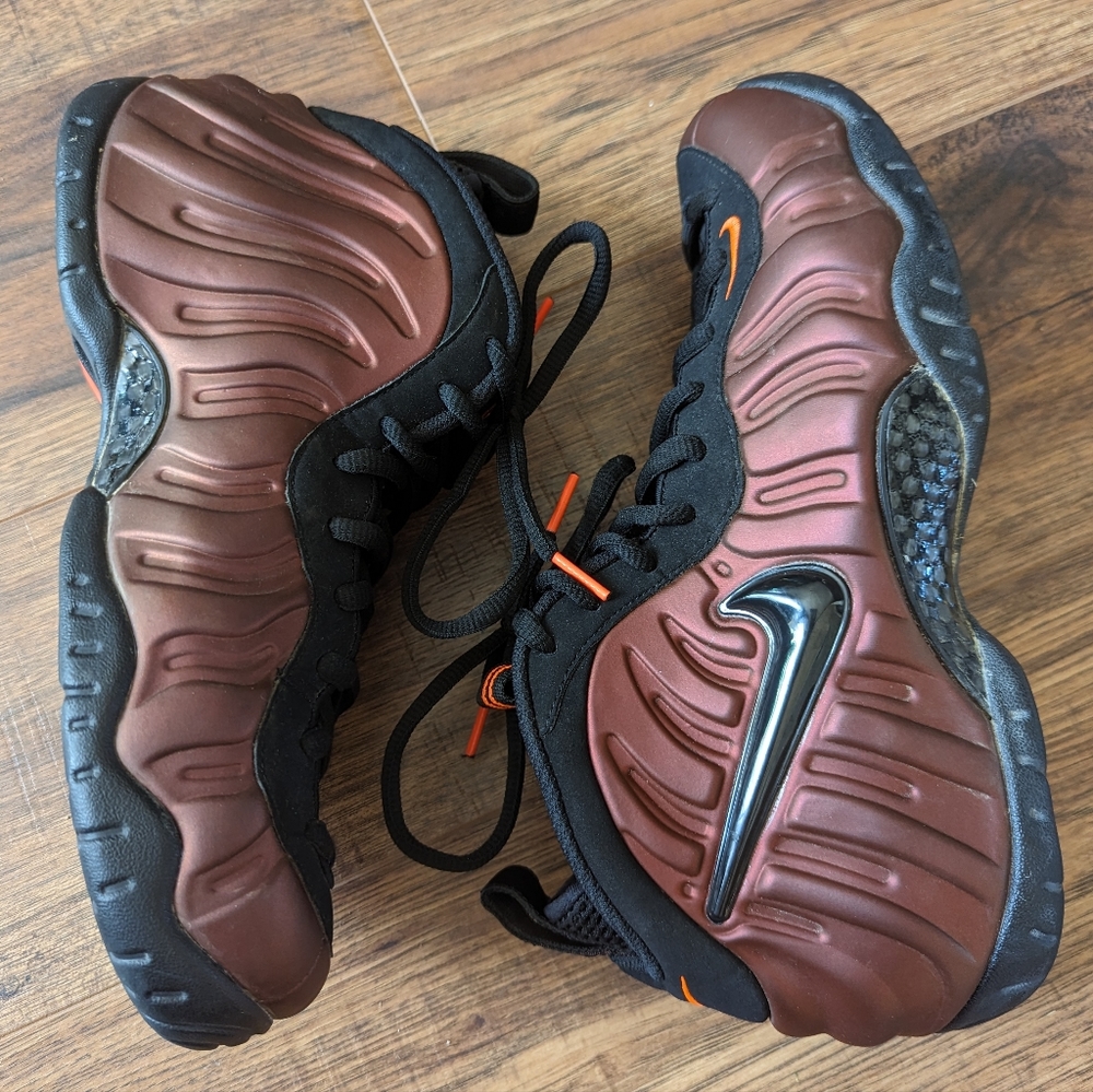 Nike Foamposite Hyper Crimson